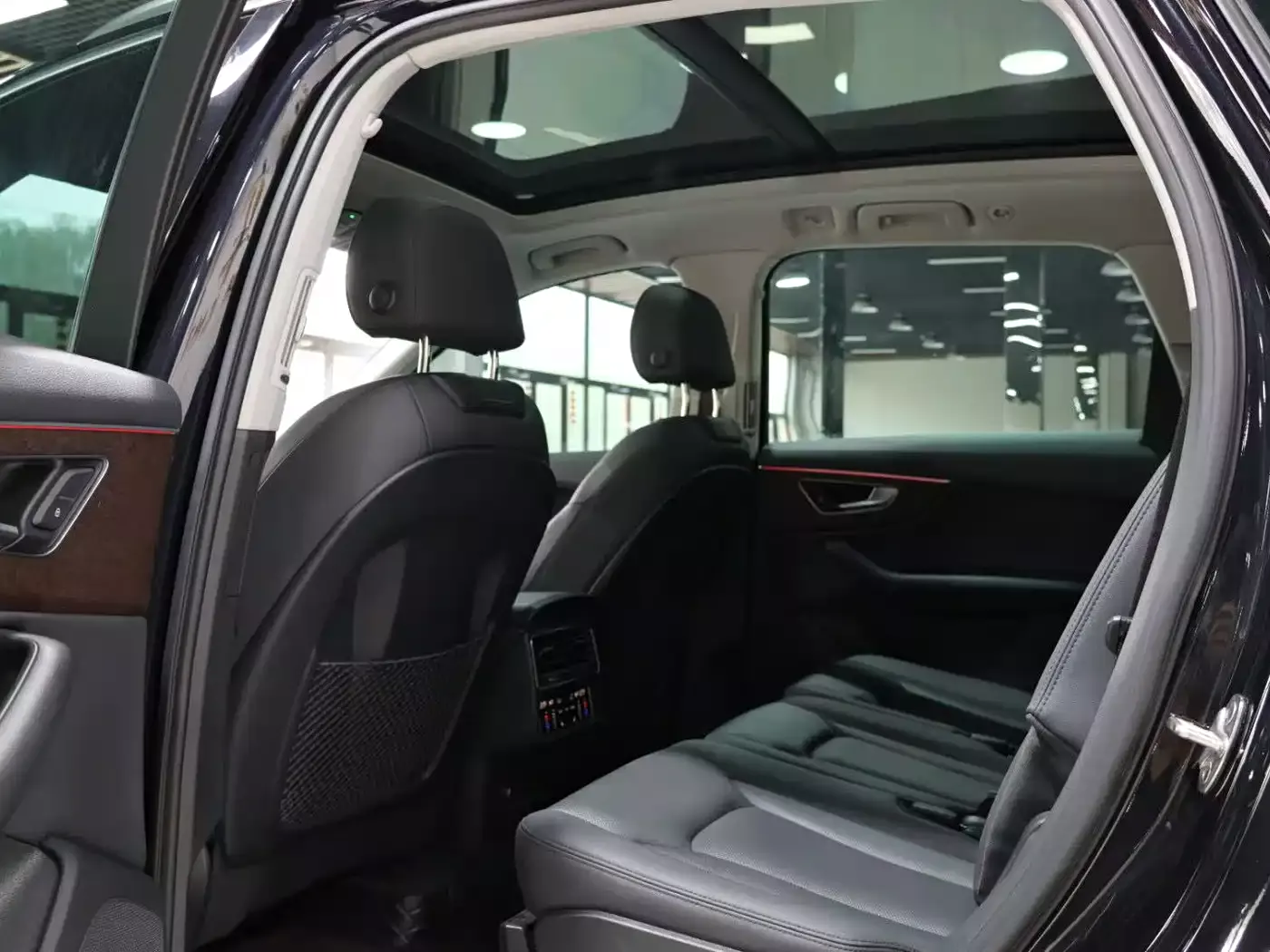 Audi Q7 2021 55 TFSI quattro S line Sport фото 9
