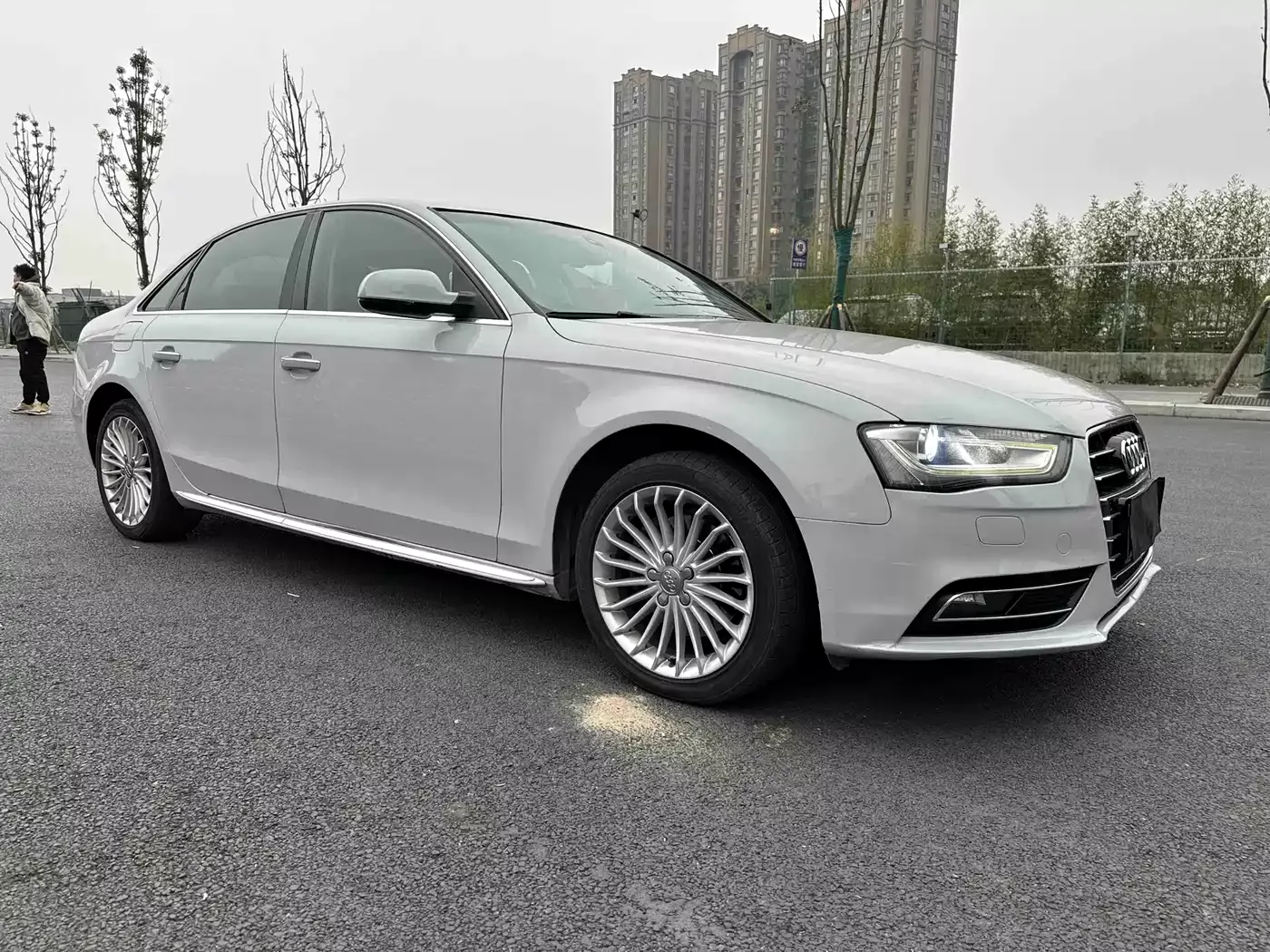 Audi A4L 2016 35 TFSI Collector's Edition S line Comfort фото 3