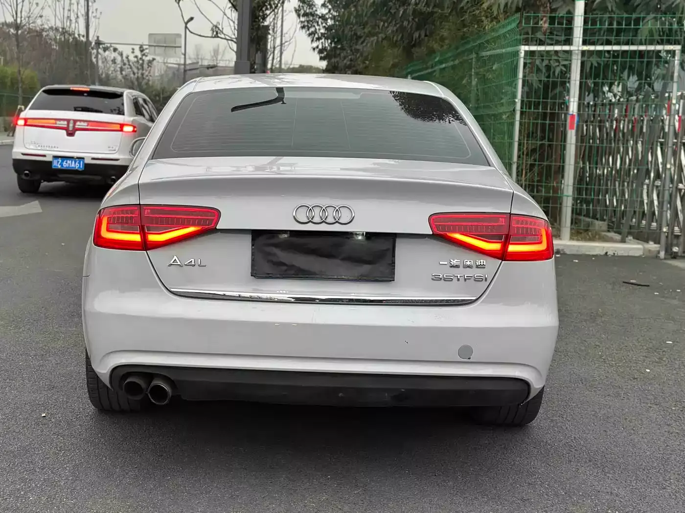 Audi A4L 2016 35 TFSI Collector's Edition S line Comfort фото 6