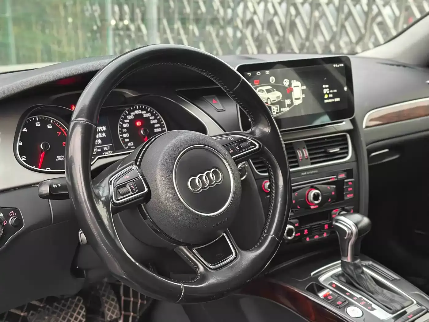 Audi A4L 2016 35 TFSI Collector's Edition S line Comfort фото 9