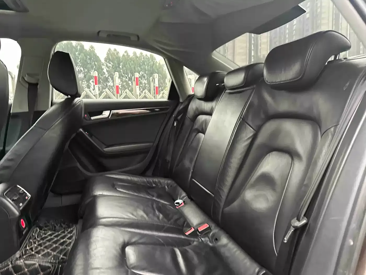 Audi A4L 2016 35 TFSI Collector's Edition S line Comfort фото 13