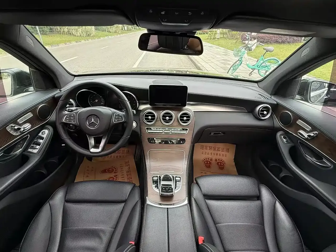 Mercedes-Benz GLC 2016 GLC 300 4MATIC Dynamic фото 5