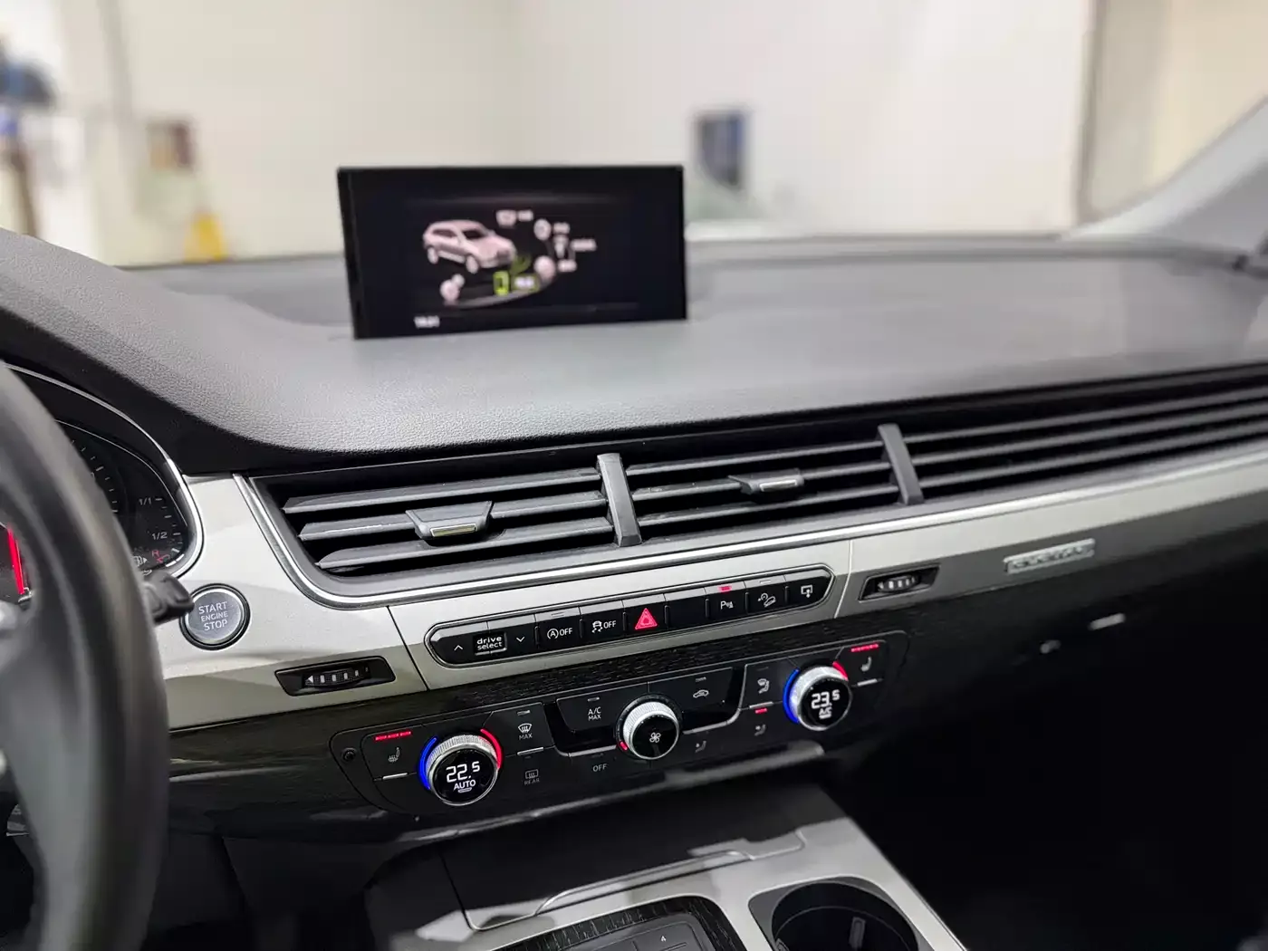 Audi Q7 2016 45 TFSI Technology фото 13