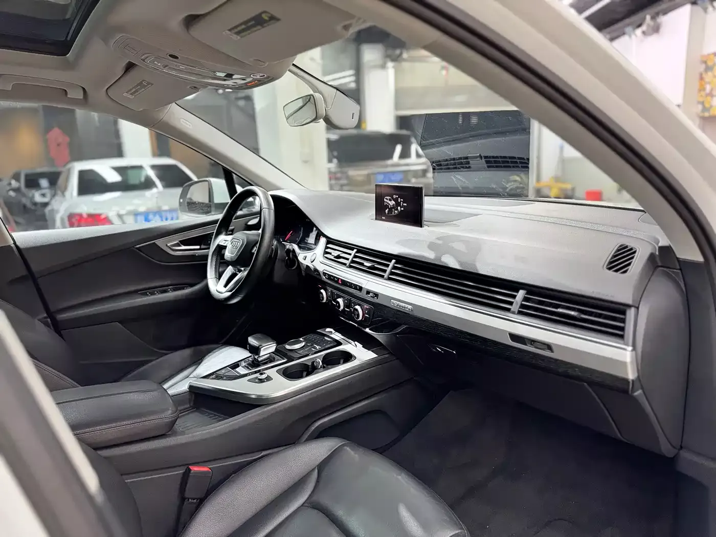 Audi Q7 2016 45 TFSI Technology фото 16