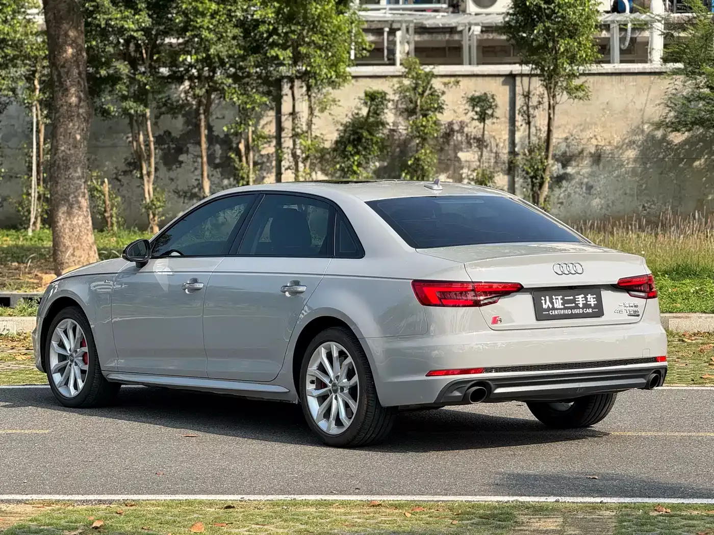 Audi A4L 2018 30th Anniversary 45 TFSI quattro Personality Sport фото 7