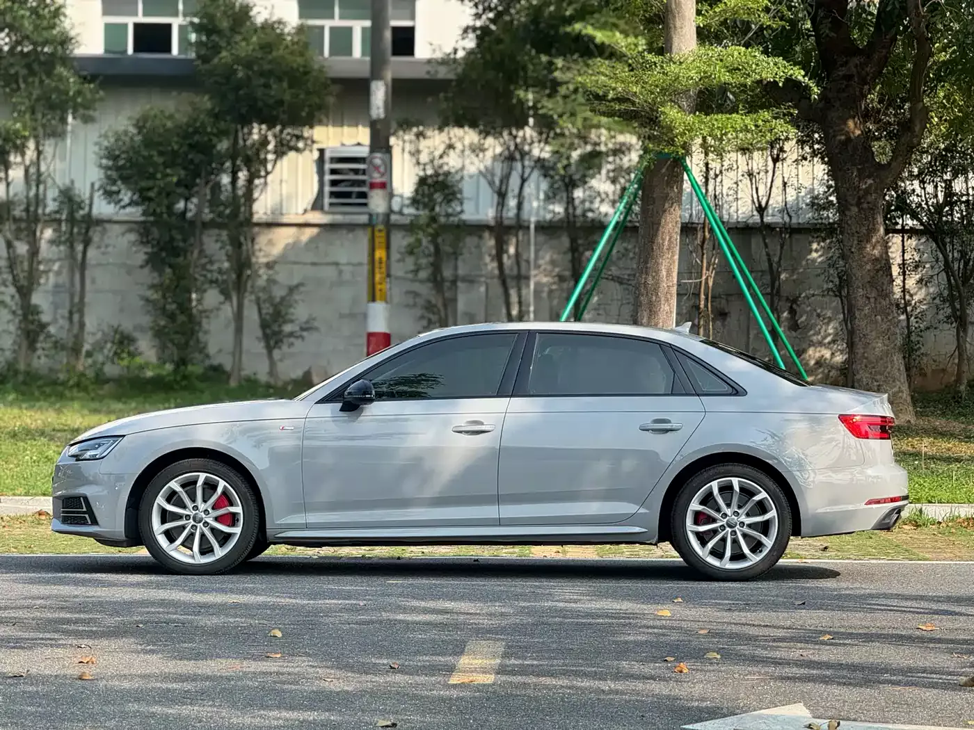 Audi A4L 2018 30th Anniversary 45 TFSI quattro Personality Sport фото 8