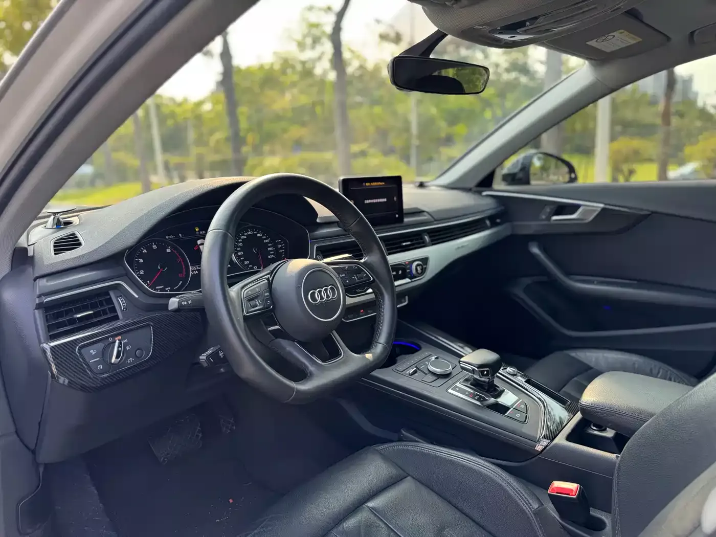 Audi A4L 2018 30th Anniversary 45 TFSI quattro Personality Sport фото 10