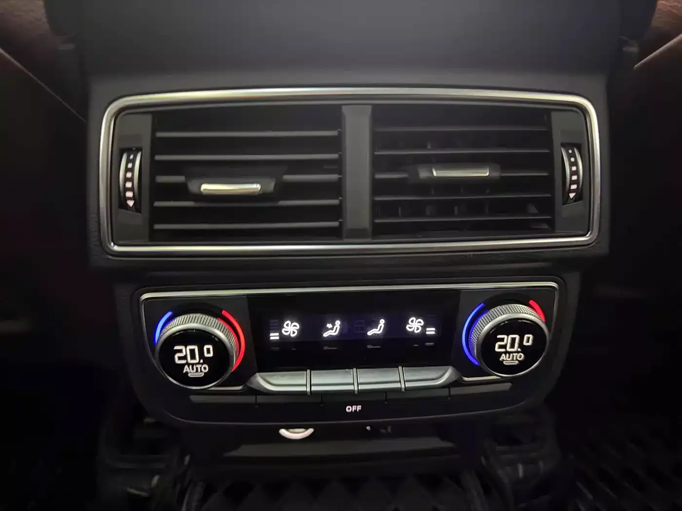 Audi Q7 2019 45 TFSI S line Sport фото 17