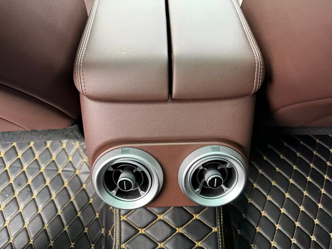 WEY Wei VV7 GT 2020 2.0T Flagship фото 13