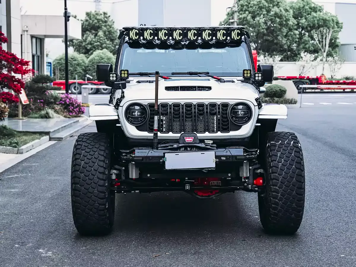 Jeep Gladiator 2022 3.6L Pioneer Edition фото 2