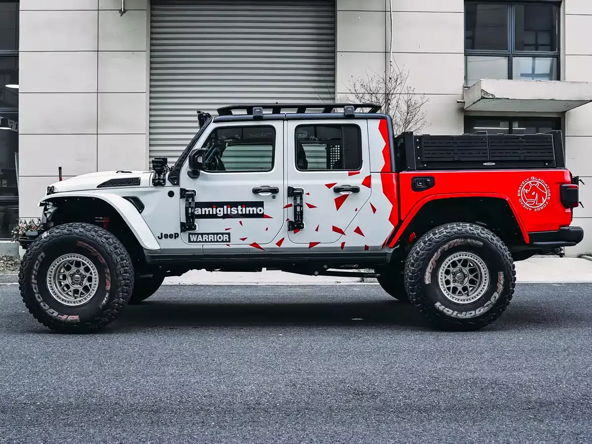 Jeep Gladiator 2022 3.6L Pioneer Edition фото 4