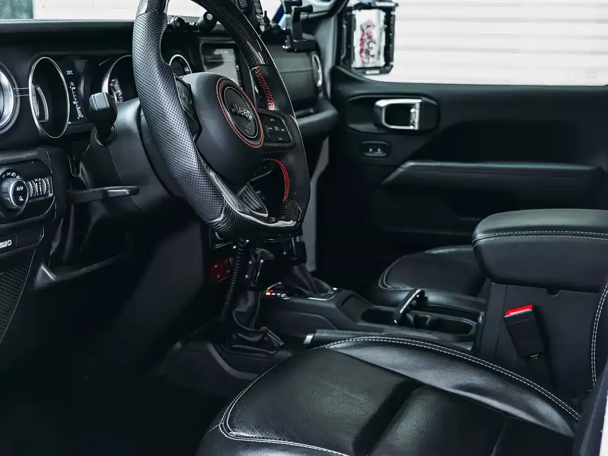 Jeep Gladiator 2022 3.6L Pioneer Edition фото 5