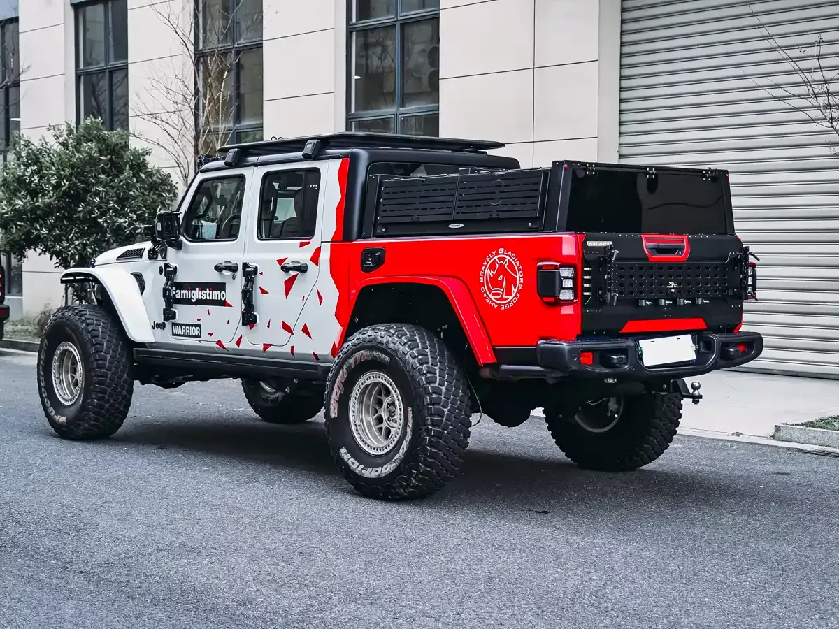 Jeep Gladiator 2022 3.6L Pioneer Edition фото 8