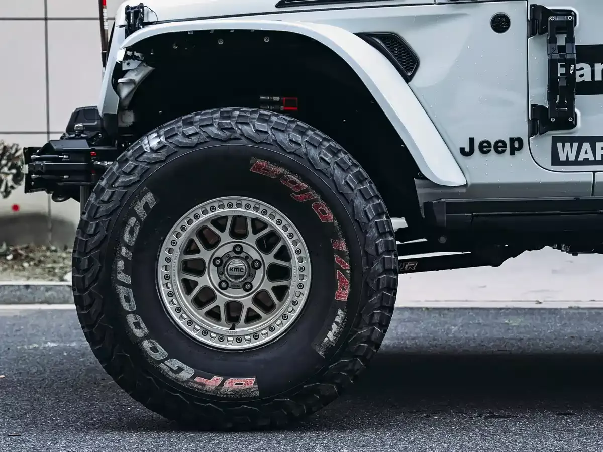 Jeep Gladiator 2022 3.6L Pioneer Edition фото 9