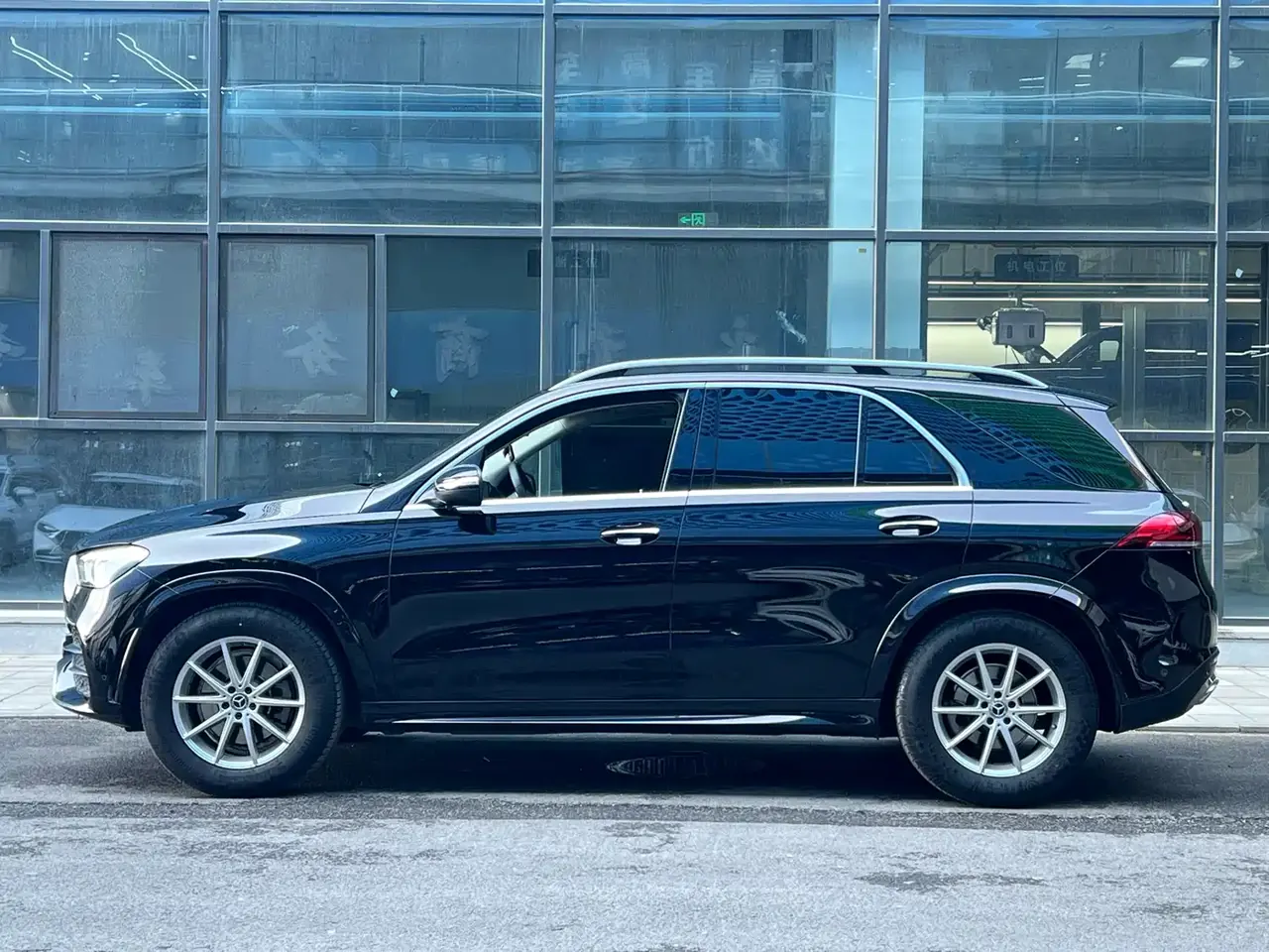 Mercedes-Benz GLE 2021 GLE 350 4MATIC Dynamic фото 3