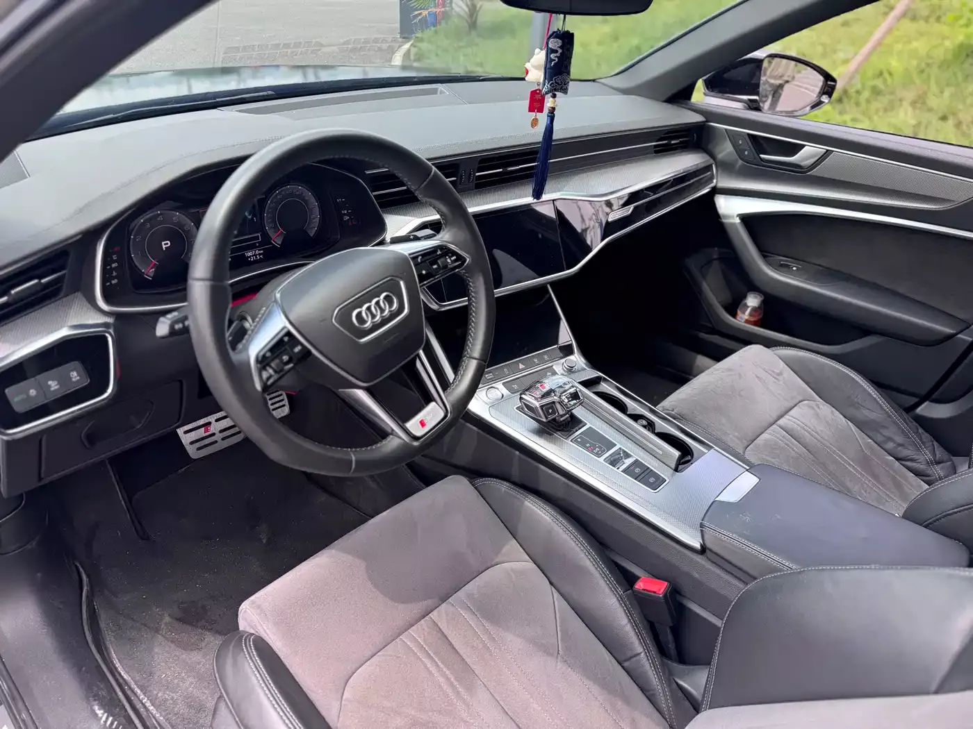 Audi A6L 2019 40 TFSI Luxury Dynamic фото 7