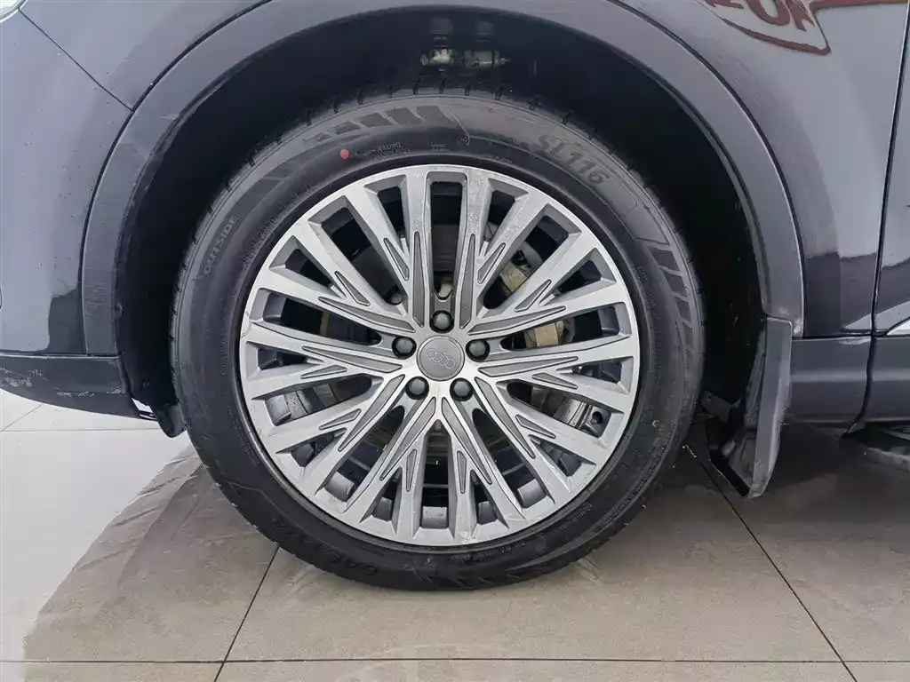 Audi Q7 2016 45 TFSI Technology фото 12