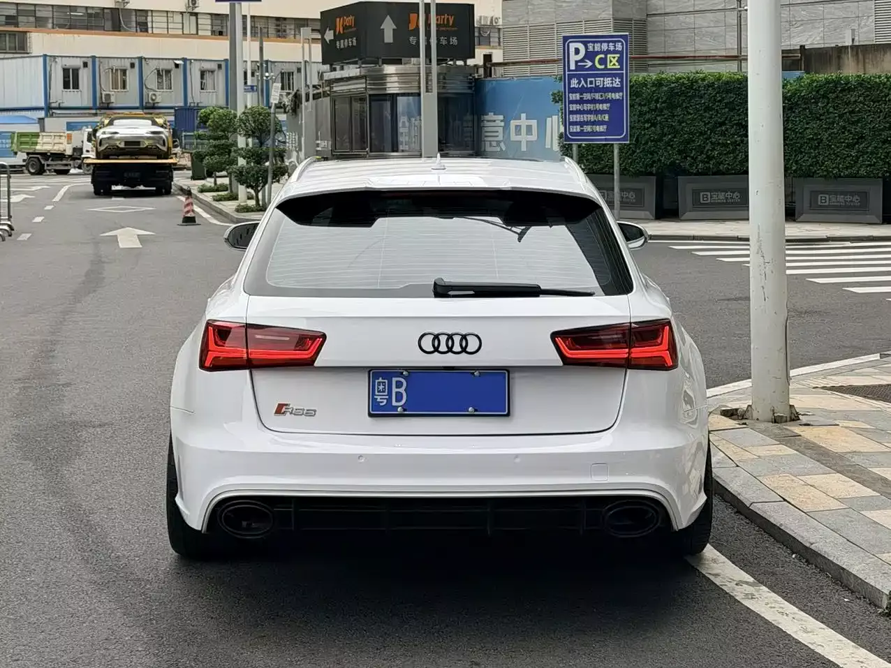 Audi RS 6 2016 RS 6 4.0T Avant фото 4
