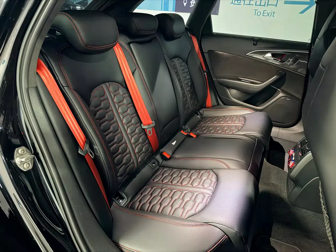 Audi RS 6 2016 RS 6 4.0T Avant фото 11