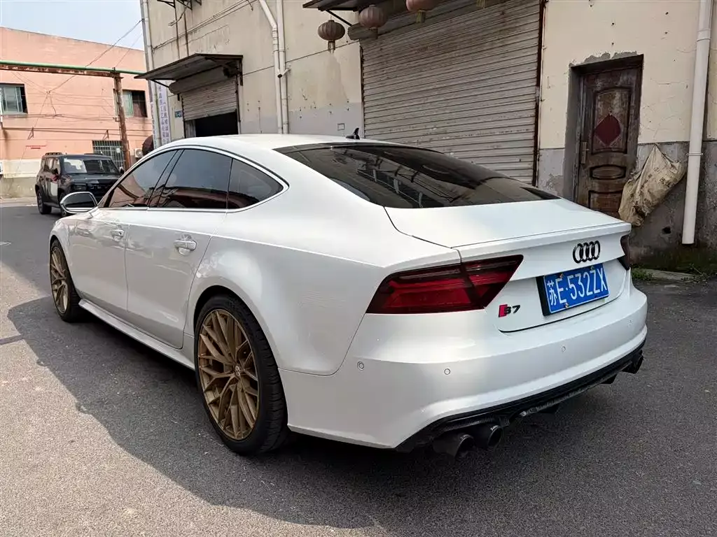 Audi S7 2016 4.0 TFSI quattro фото 7