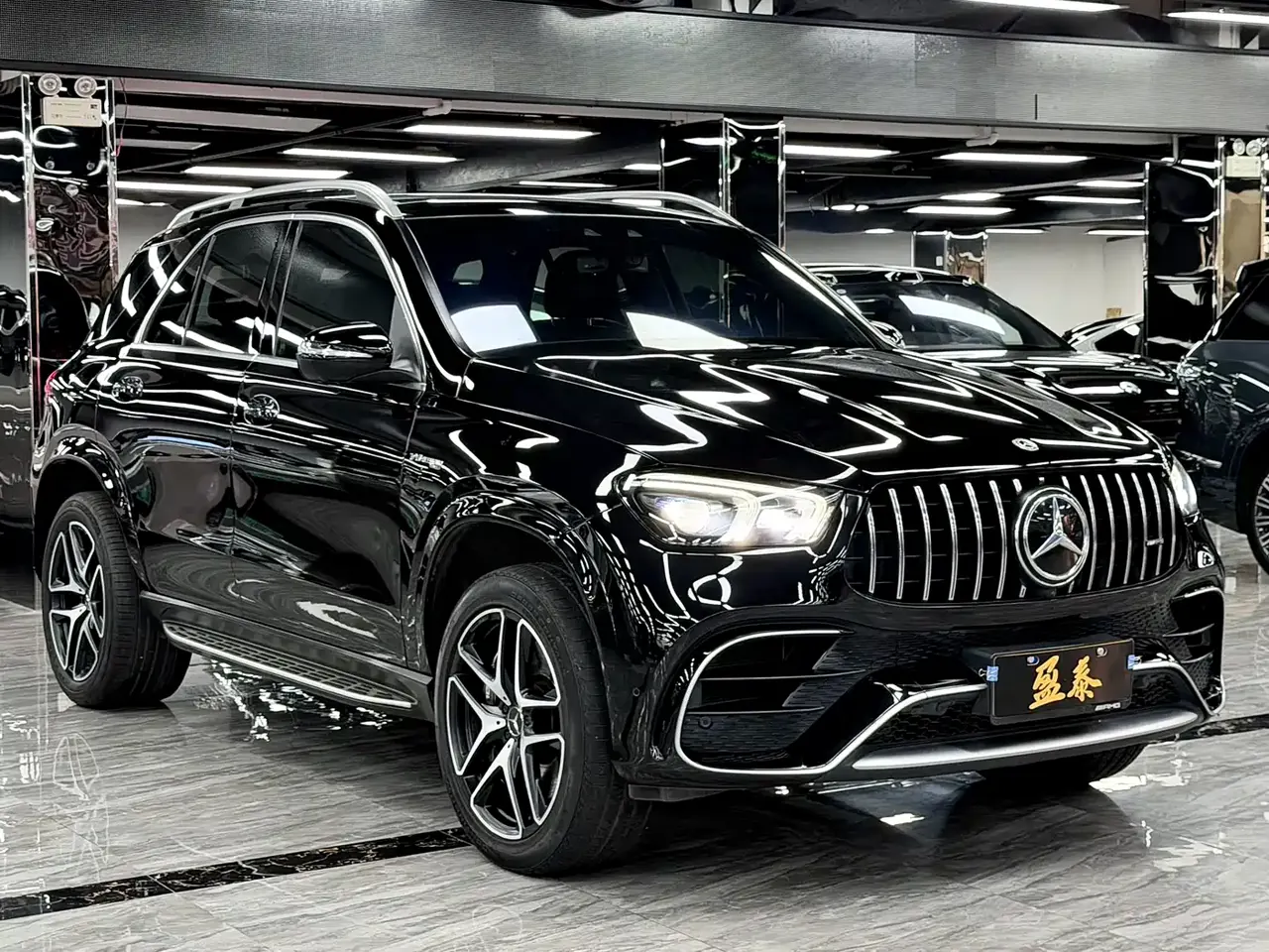 Mercedes-Benz GLE AMG 2020 AMG GLE 63 4MATIC+ фото 3