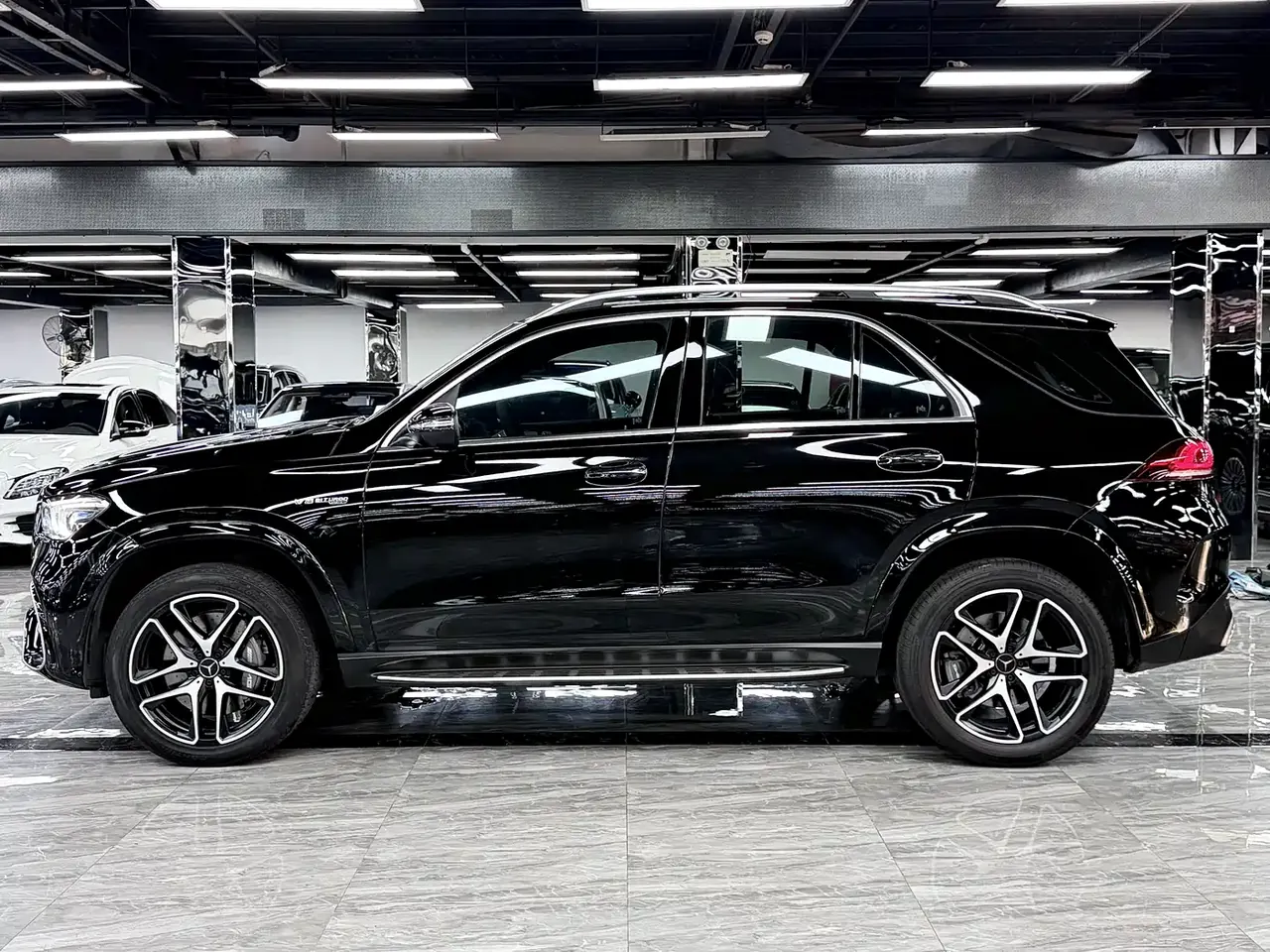 Mercedes-Benz GLE AMG 2020 AMG GLE 63 4MATIC+ фото 4