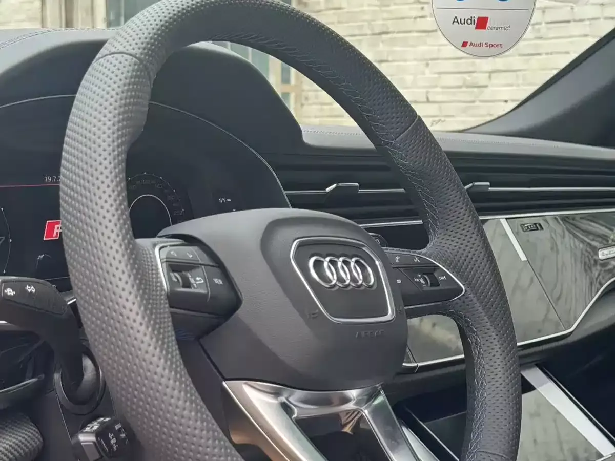 Audi RS Q8 2025 Model RS Q8 4.0T performance фото 8