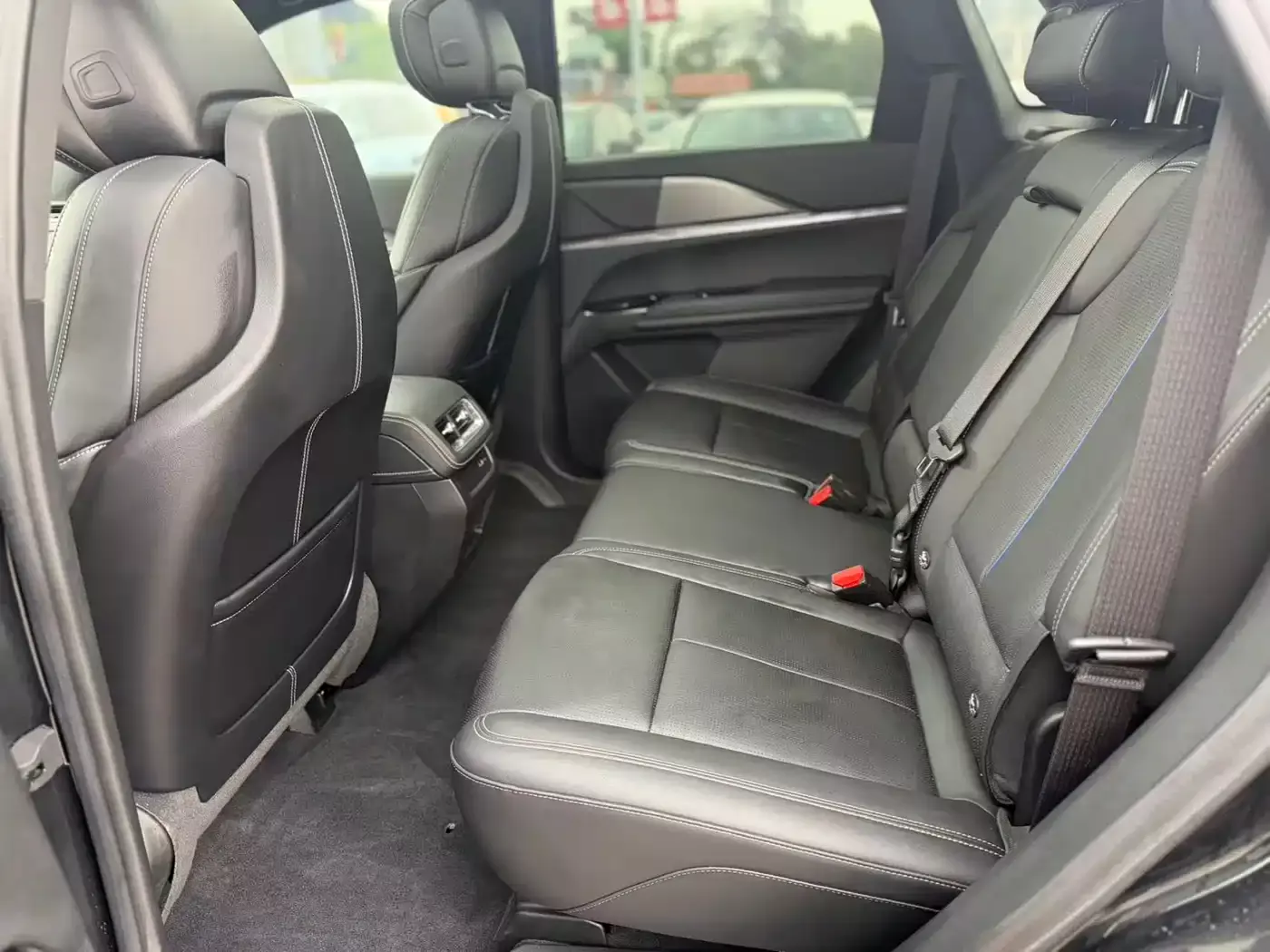 Cadillac XT5 2024 2.0T AWD Luxury (Hummingbird Edition) фото 6