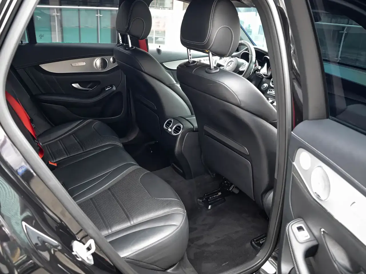 Mercedes-Benz GLC AMG 2018 AMG GLC 63 4MATIC+ фото 20