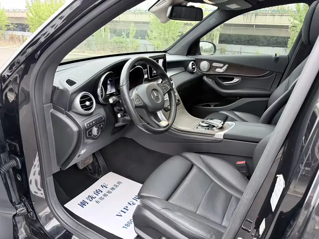 Mercedes-Benz GLC 2019 Facelift GLC 300 L 4MATIC Luxury фото 3