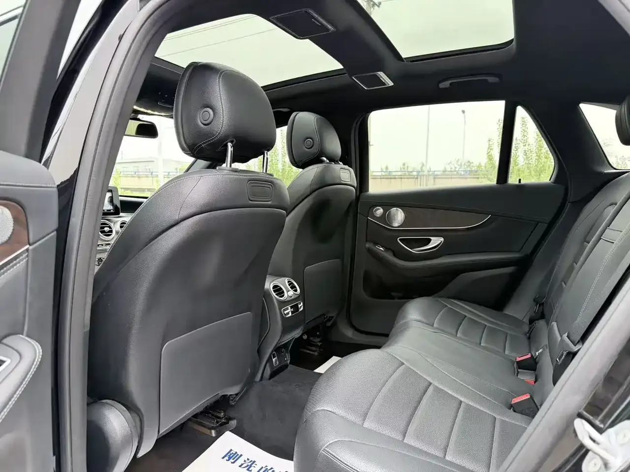 Mercedes-Benz GLC 2019 Facelift GLC 300 L 4MATIC Luxury фото 6