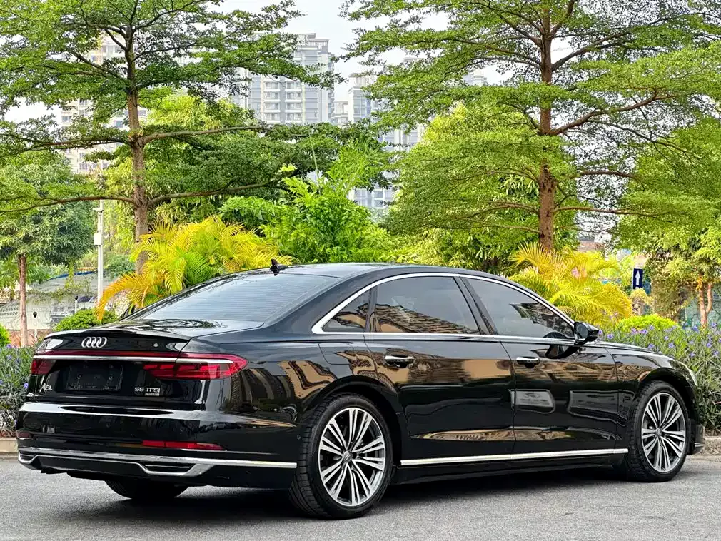 Audi A8 2019 Plus A8L 55 TFSI quattro Prestige фото 8