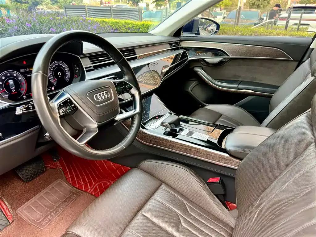 Audi A8 2019 Plus A8L 55 TFSI quattro Prestige фото 10