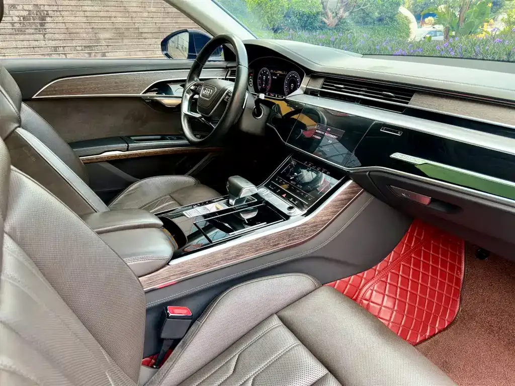 Audi A8 2019 Plus A8L 55 TFSI quattro Prestige фото 12