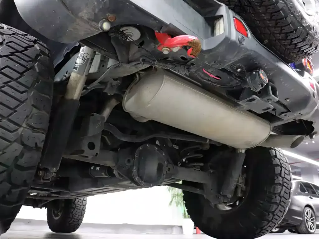 Jeep Wrangler 2021 2.0T Sahara Four-Door фото 24