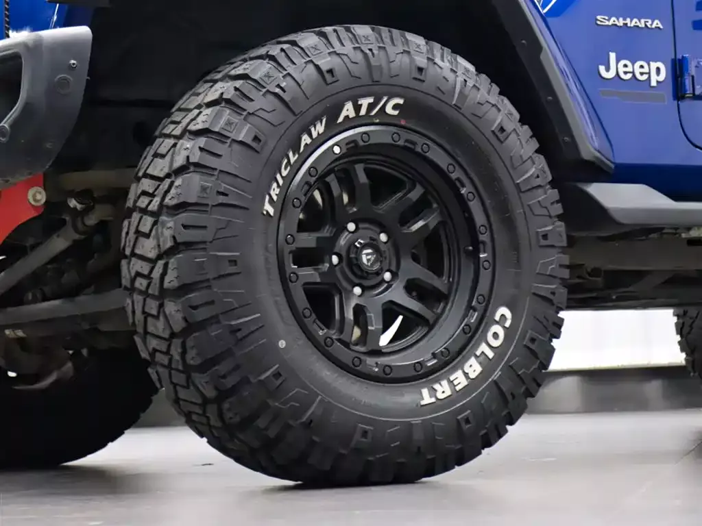 Jeep Wrangler 2021 2.0T Sahara Four-Door фото 29