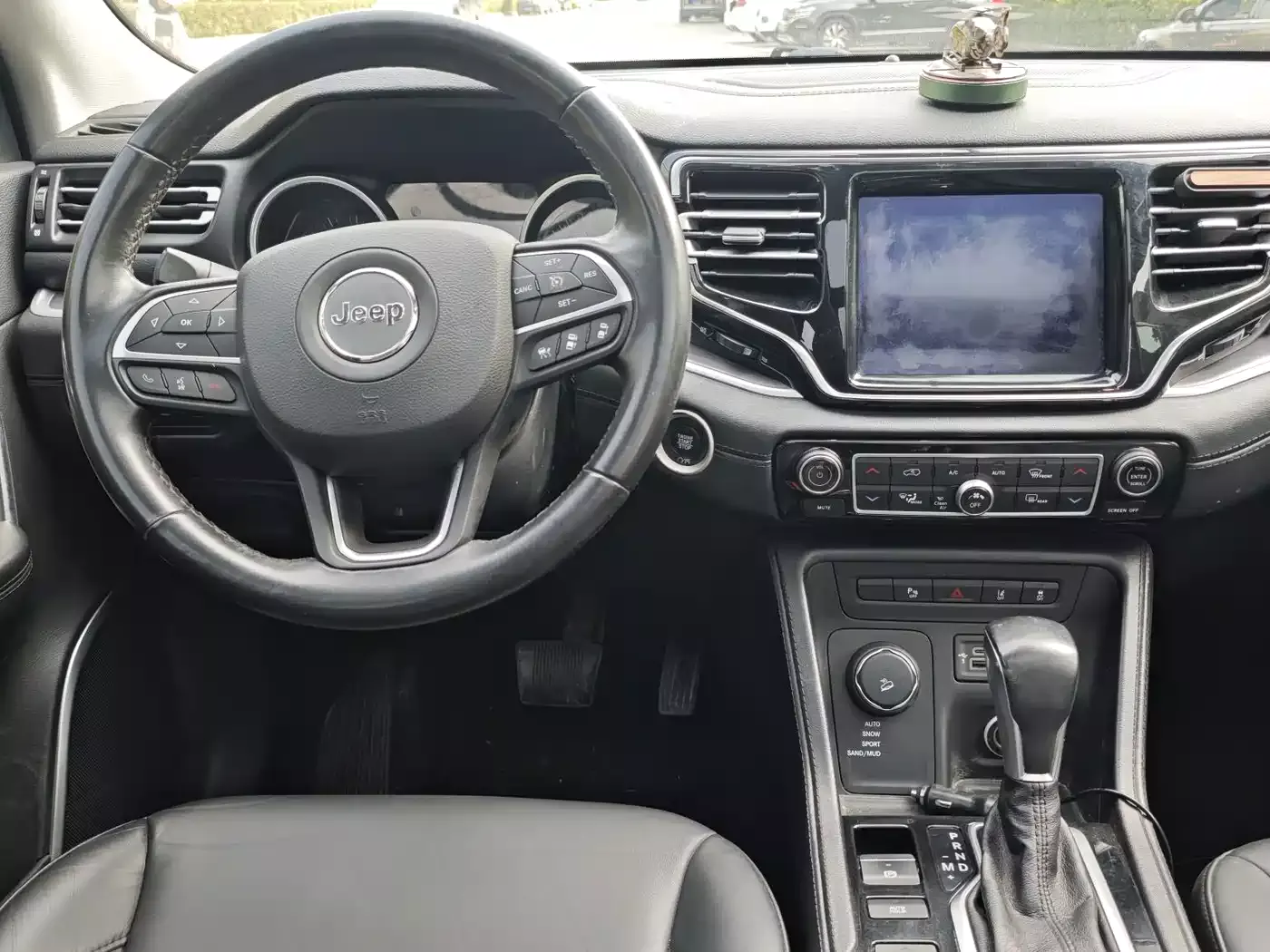 Jeep Grand Commander 2018 2.0T AWD Ultimate Edition (China V) фото 19