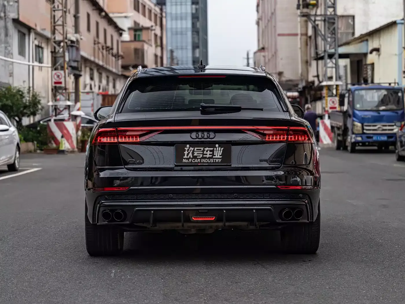 Audi Q8 2021 Model 55 TFSI Luxury Dynamic фото 4