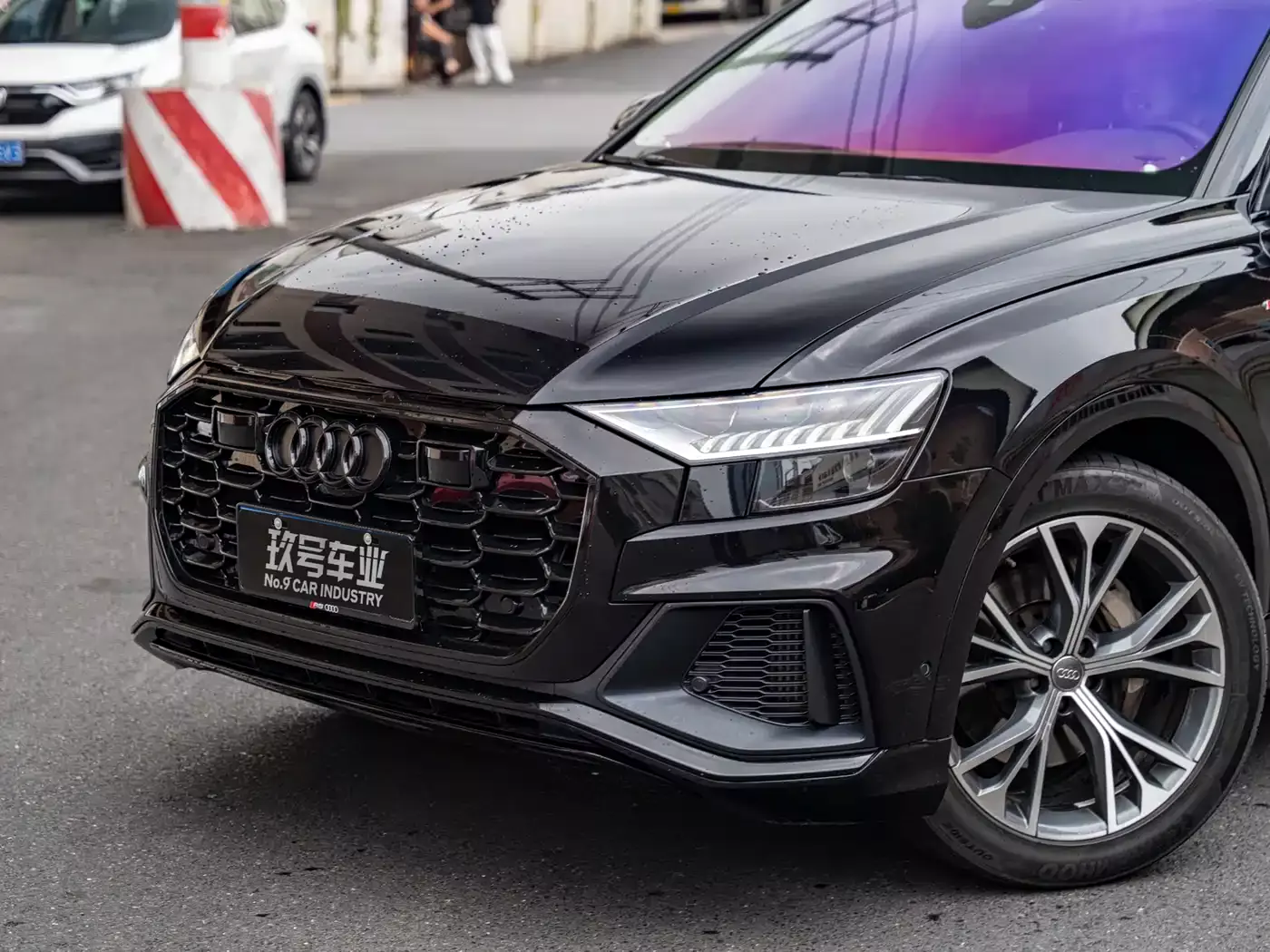 Audi Q8 2021 Model 55 TFSI Luxury Dynamic фото 5