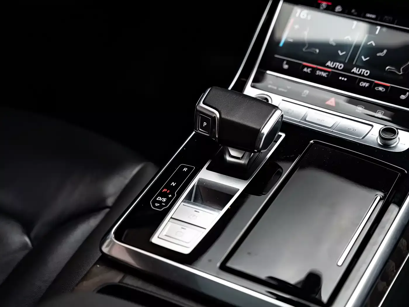Audi Q8 2021 Model 55 TFSI Luxury Dynamic фото 13