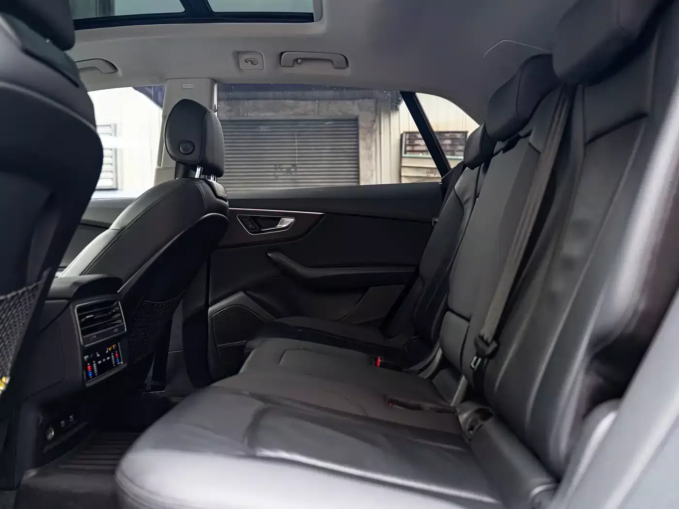 Audi Q8 2021 Model 55 TFSI Luxury Dynamic фото 15
