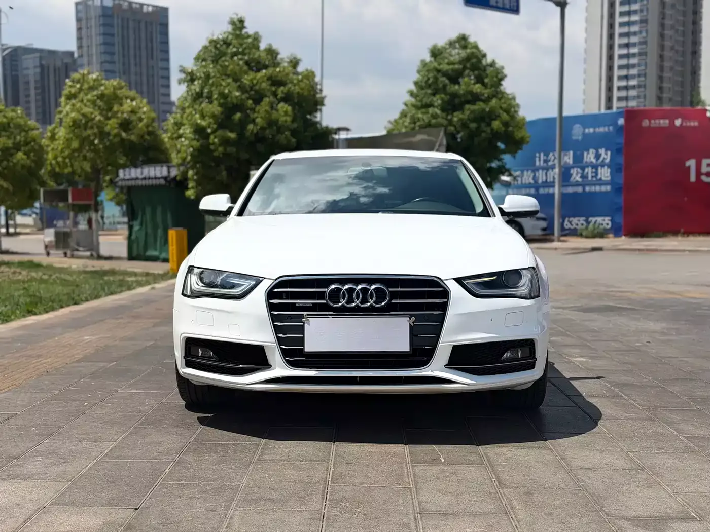 Audi A4L 2015 45 TFSI quattro Individual Sport фото 2