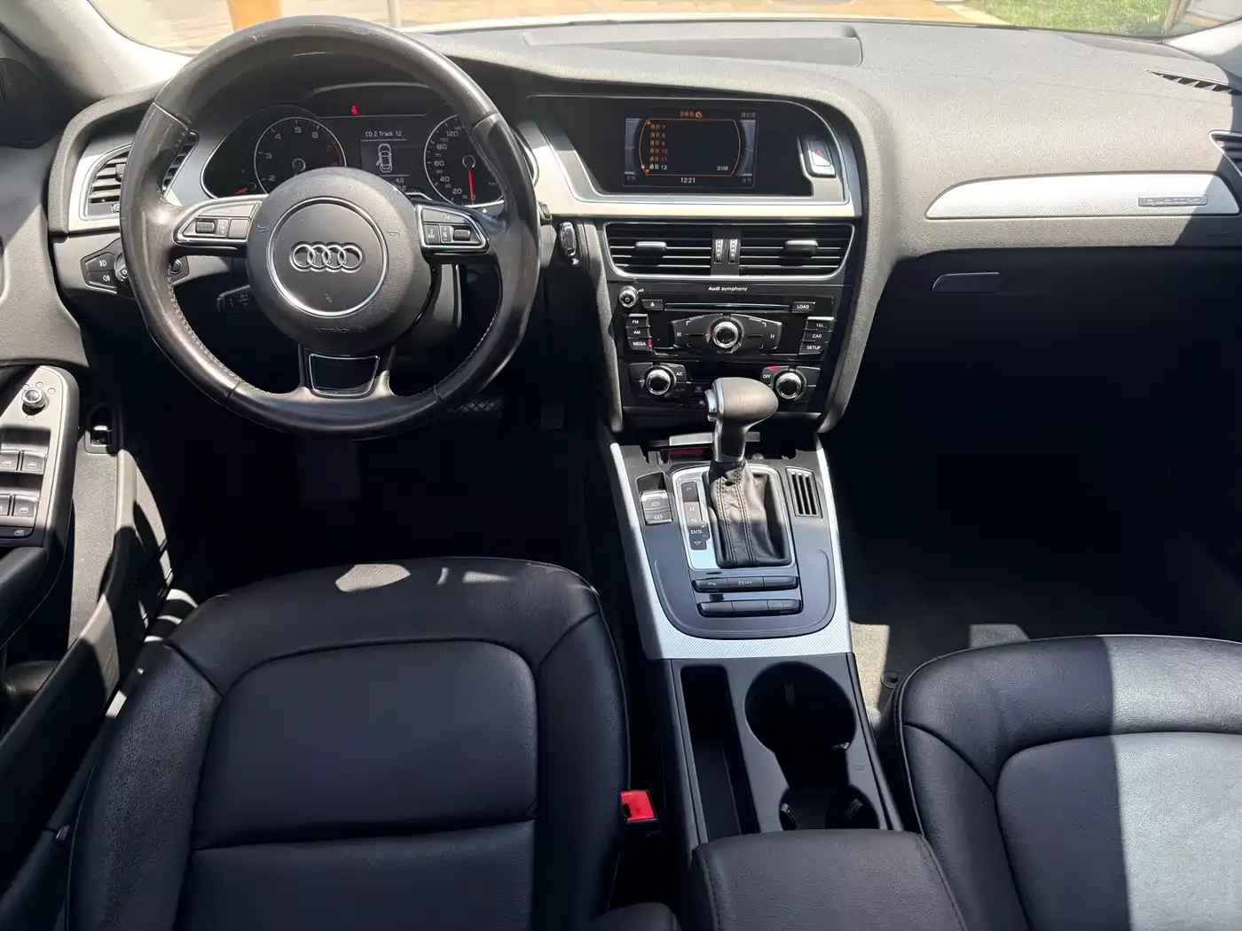 Audi A4L 2015 45 TFSI quattro Individual Sport фото 9