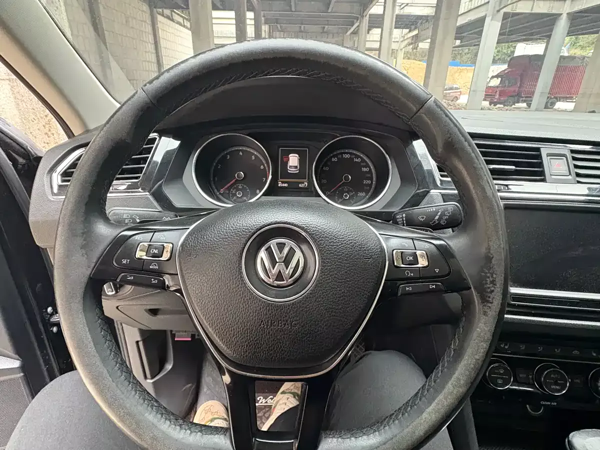 Volkswagen Tiguan L 2018 380TSI Automatic AWD Luxury Edition фото 5