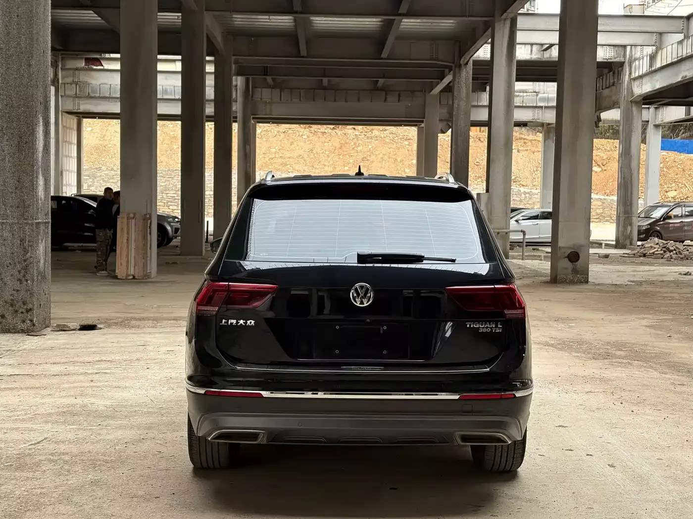 Volkswagen Tiguan L 2018 380TSI Automatic AWD Luxury Edition фото 15