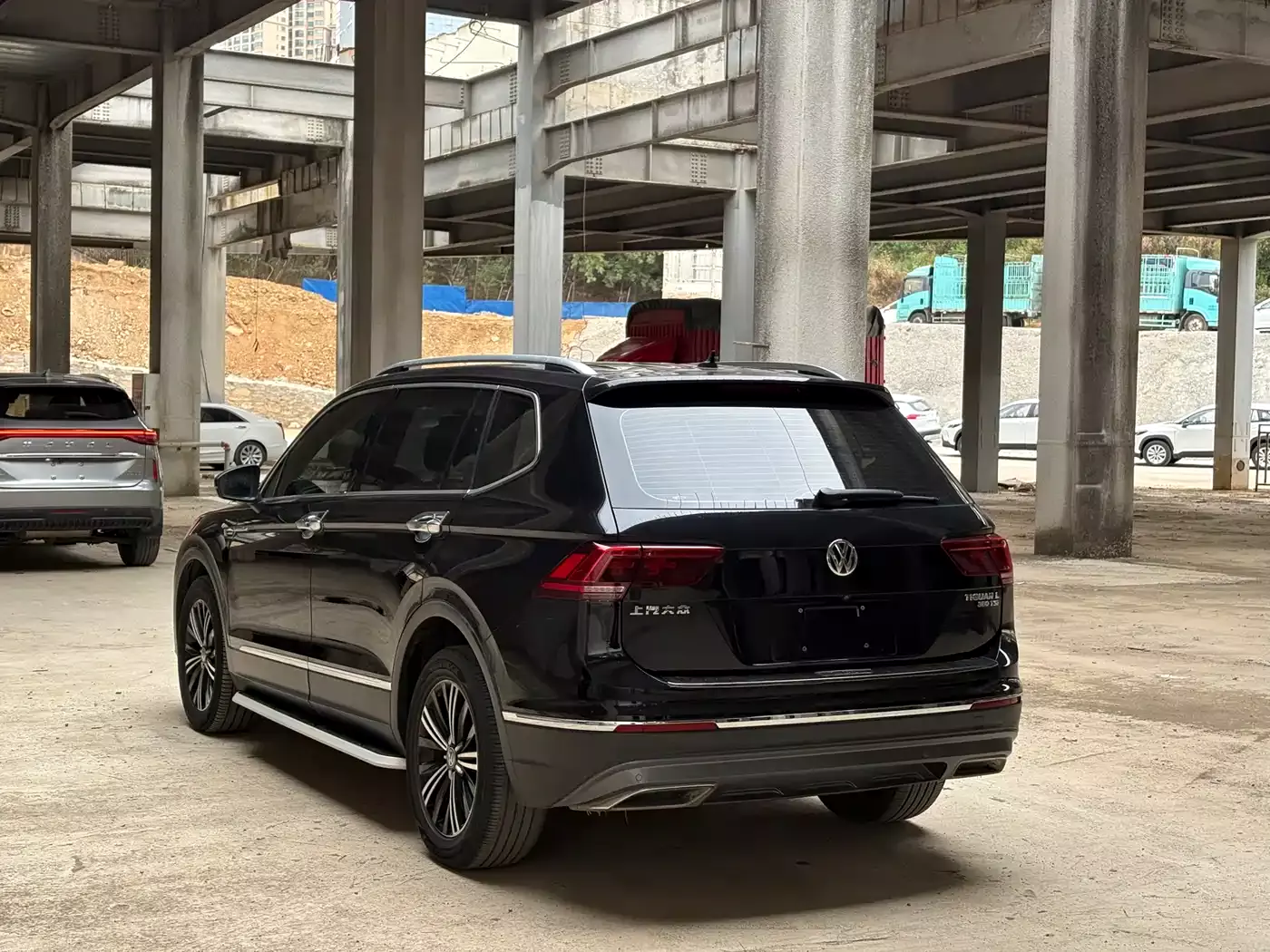 Volkswagen Tiguan L 2018 380TSI Automatic AWD Luxury Edition фото 16