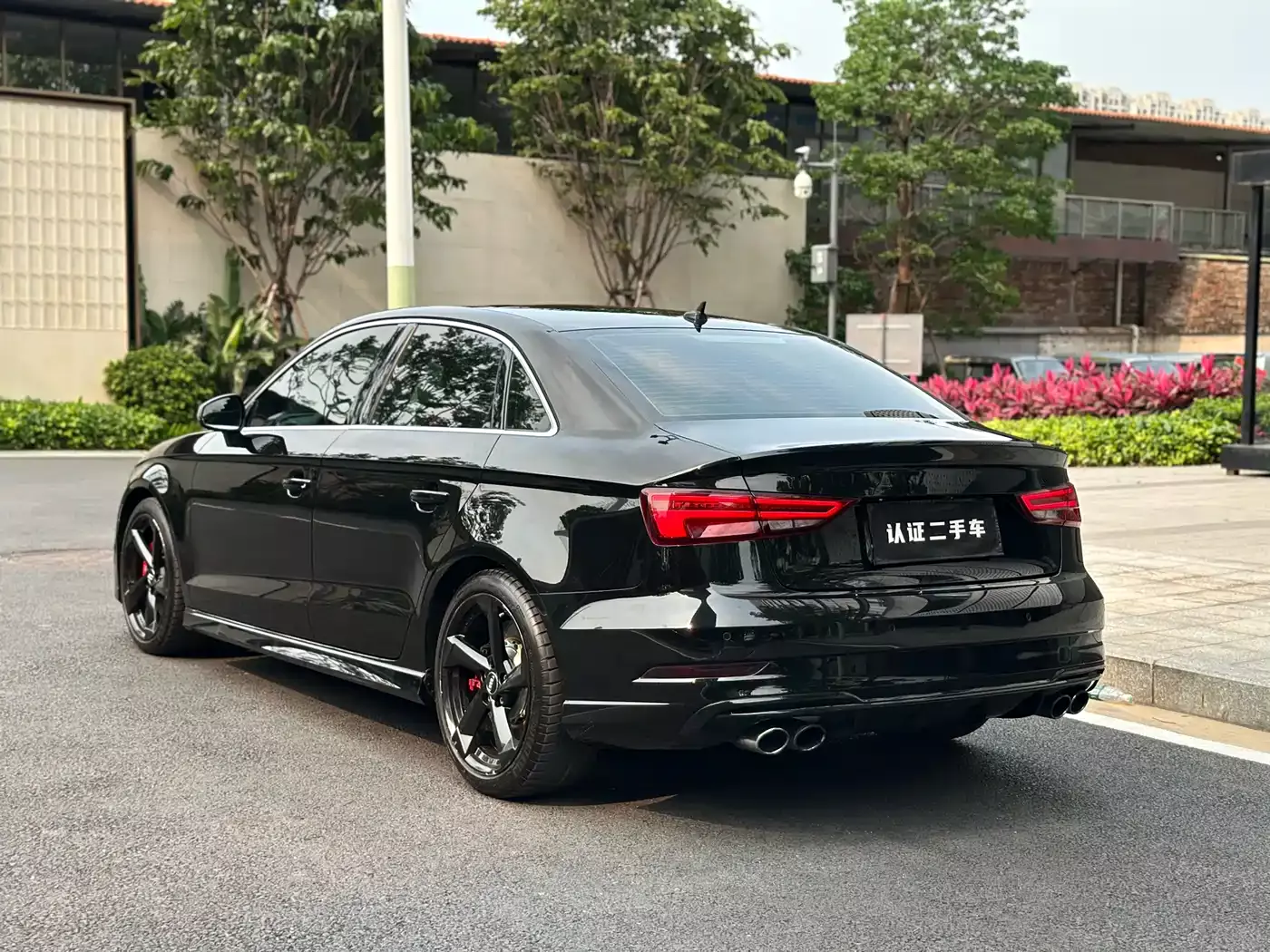 Audi S3 2019 Audi S3 2.0T Limousine фото 5