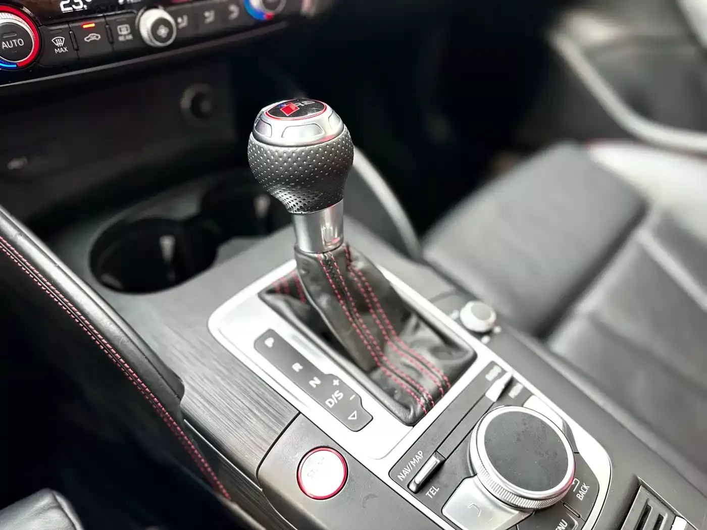 Audi S3 2019 Audi S3 2.0T Limousine фото 14