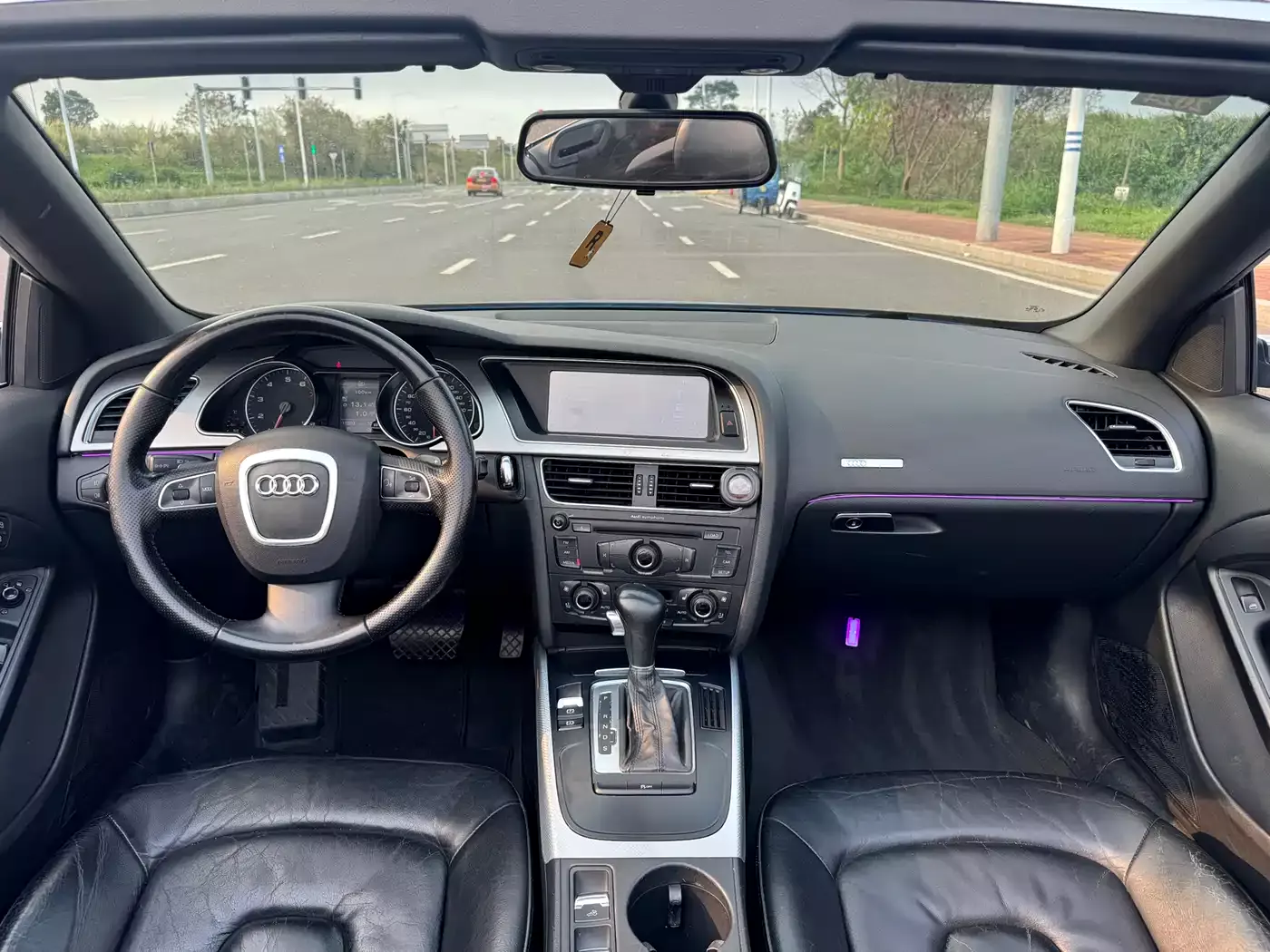 Audi A5 (Import) 2010 2.0TFSI Cabriolet фото 4