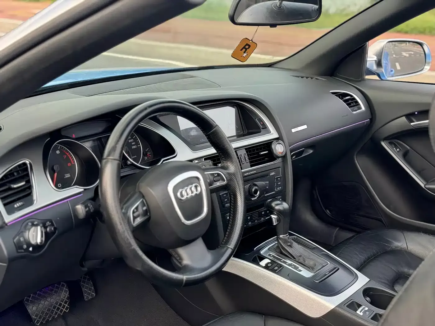 Audi A5 (Import) 2010 2.0TFSI Cabriolet фото 10